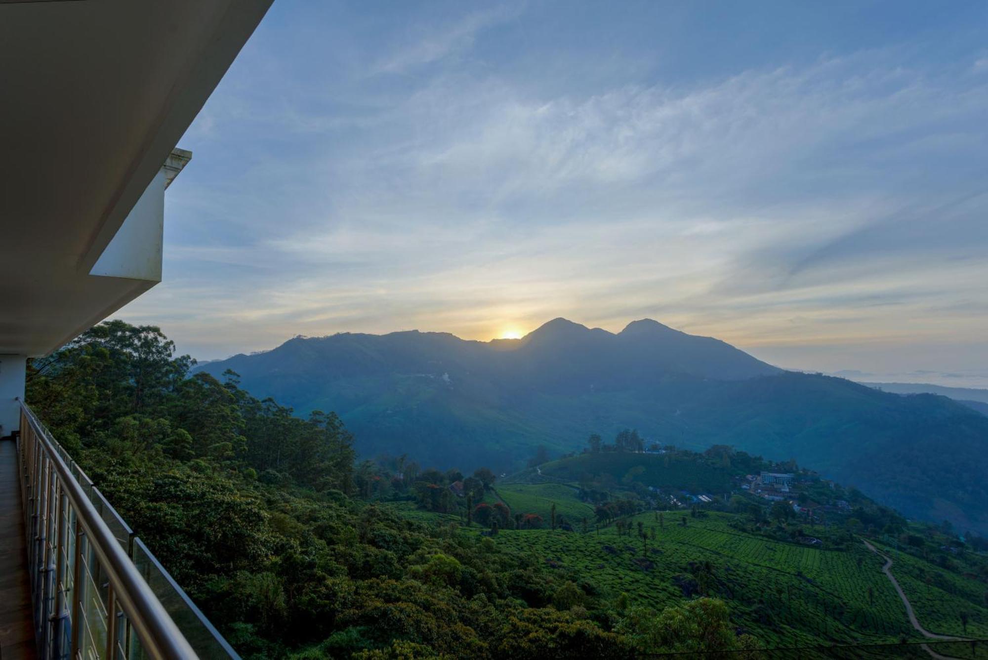 Amber Dale Luxury Hotel & Spa, Munnar Exterior foto